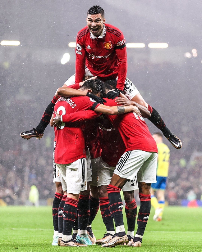 强有力的 强有力的